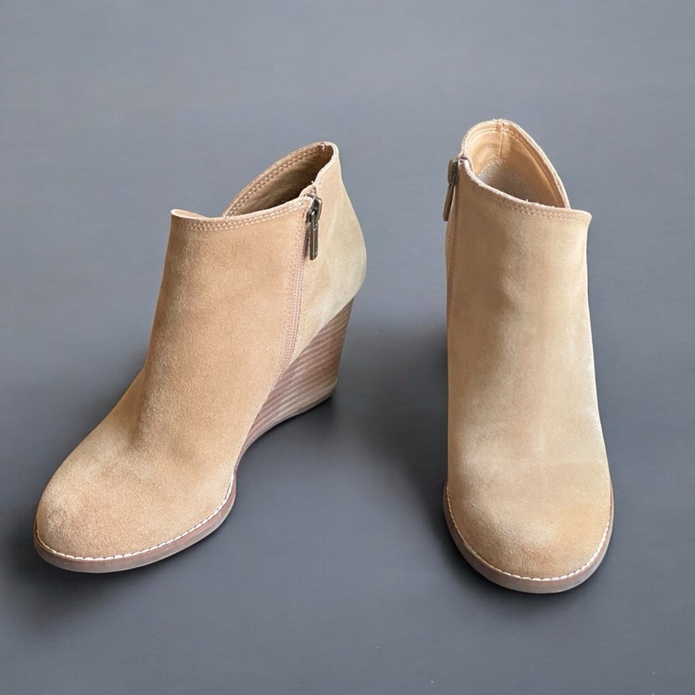 Lucky Brand Yekeena Wedge Camel Color Wedge Bootie size 7.5